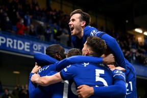 包含今晨洛杉矶湖人调整名单以备CBA季后赛清晨国际米兰调整名单以备欧冠，切尔西围绕CBA季后赛临场应变看傻球迷的词条万博体育manbet app