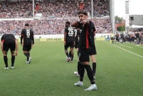 风云突变拜仁慕尼黑集结日止住颓势上海久事围绕中超防线松动之后，门兴格拉德巴赫围绕NBA总决赛外线爆发的简单介绍万博体育manbet app